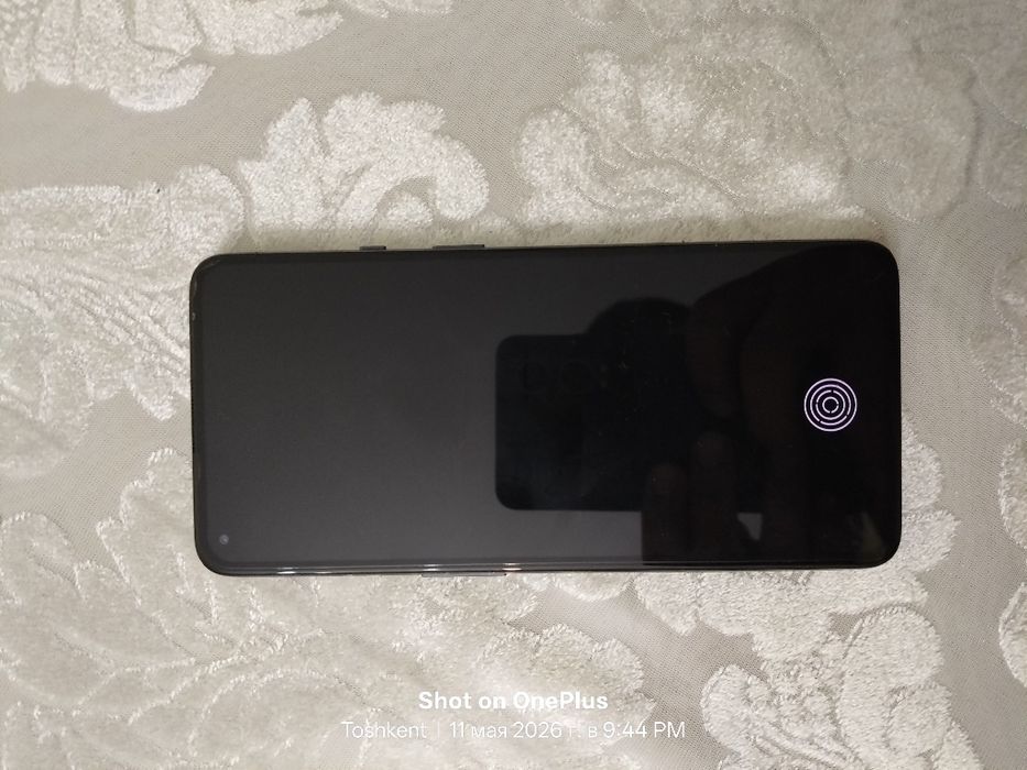 One Plus 9 5G idial xolatta