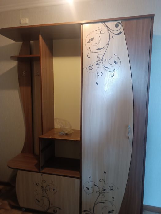 Продам мебель в прихожую