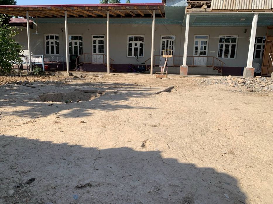 Toshkent viloyati Yangiyo’l tumani X.Tursunqulovda uchastka sotiladi
