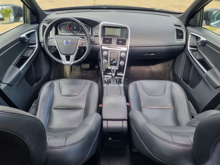 VOLVO XC60 2015 — imagine 5