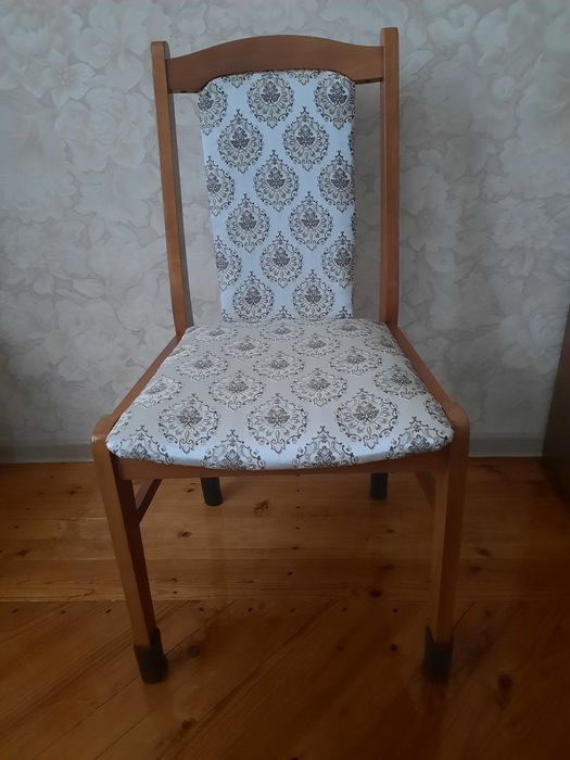 Стулья деревянные