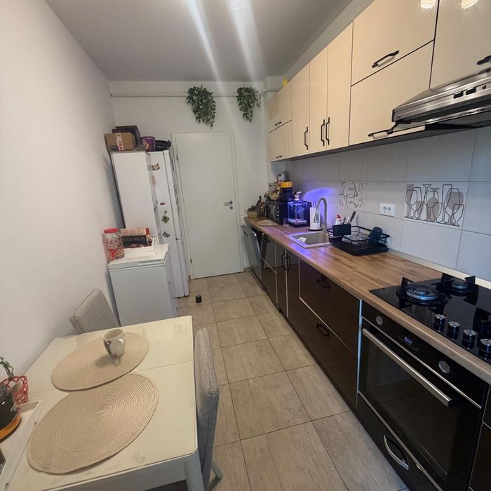 Apartament 2 camere de vânzare  sector 4