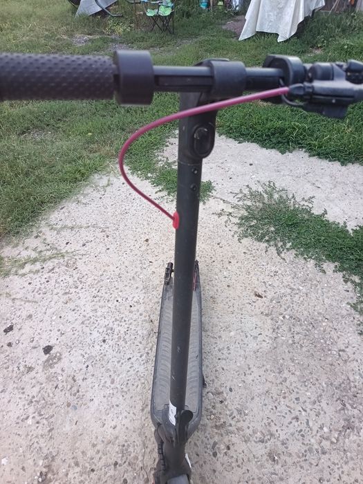 Vând trotinetă electrică