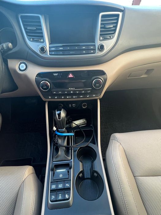 Hyundai Tucson AWD
