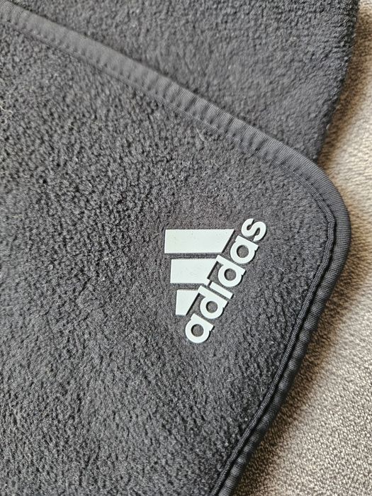 Поларен Черен Шал Адидас Adidas 1.6м