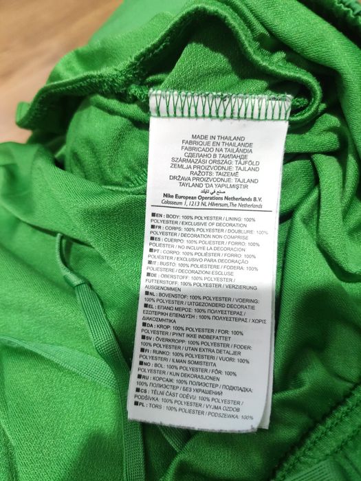 Pantaloni scurți de damă Nike Dri Fit mărimea L