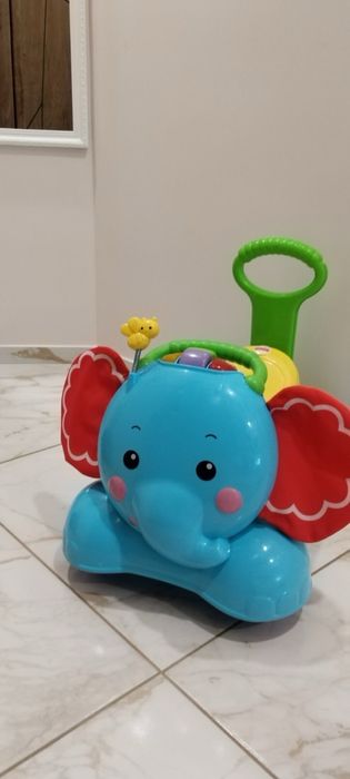 Fisher price слонче 2 в 1 - количка за бутане, проходилка/уокър