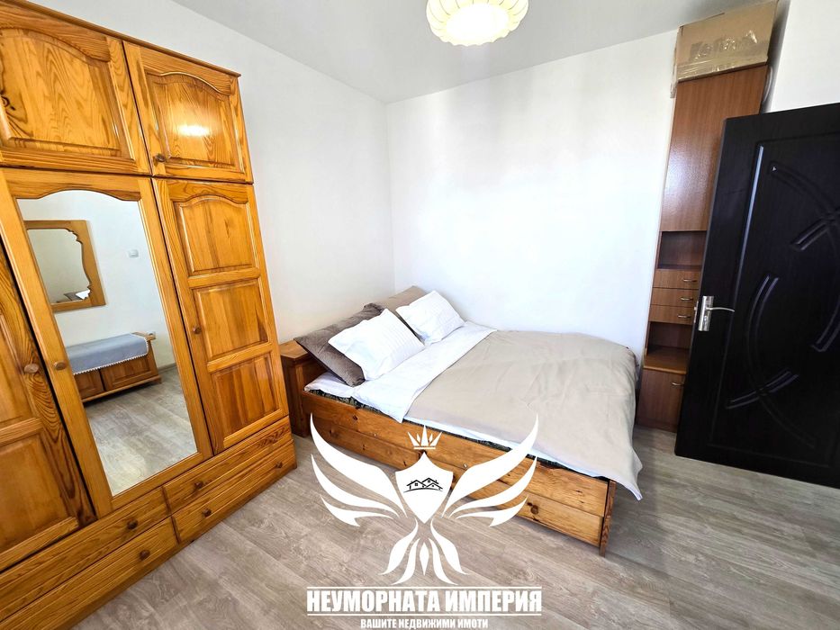 Продавам тристаен/четиристаен апартамент с площ от 87кв.м. на седми етаж в гр.Асеновград, кв.Запад