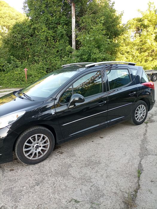 Peugeot 207 benzina 14 euro 5
