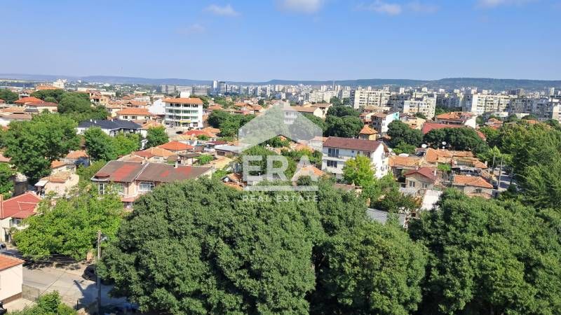 Тристаен апартамент за продажба, с голяма дневна, в новопостроена сгра