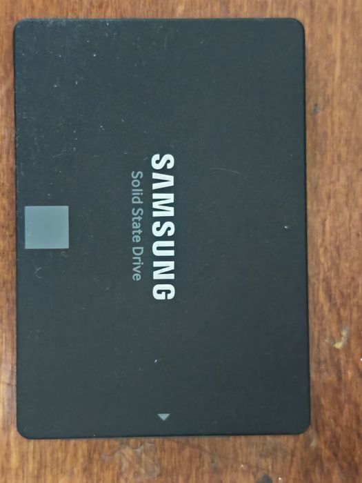 Samsung EVO 879 Sata 2.5" 1TB Б/У
