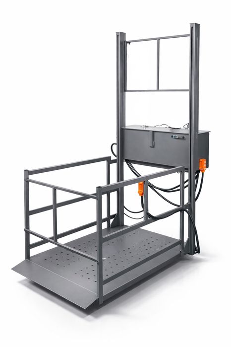 Подъемник для инвалидов (пандус)