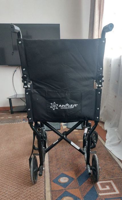 Инвалидная коляска