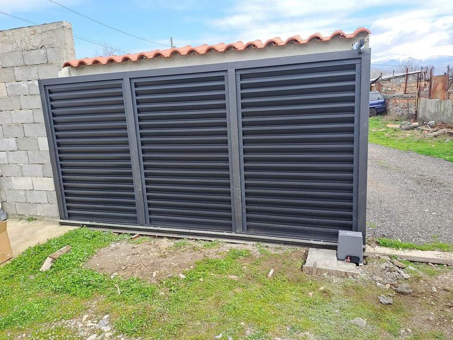 Огради и врати от ламели на добри цени