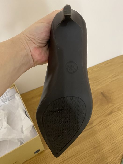 Michael kors естествена кожа