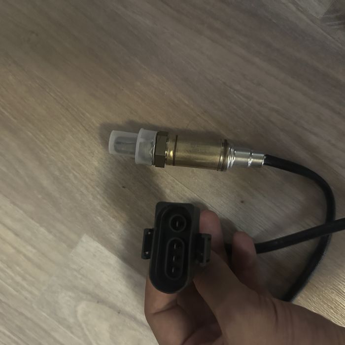 Продаю авто запчасти