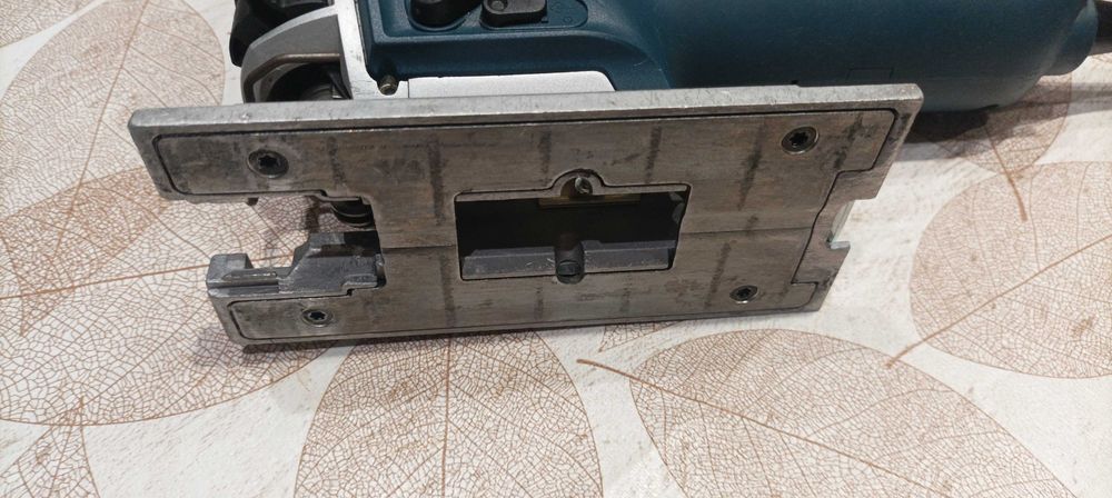 Bosch GST 150 BCE прободен трион