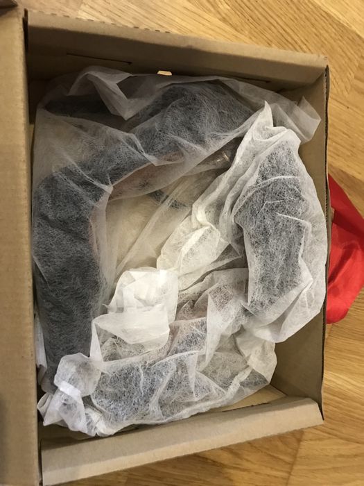 Pantofi de catifea cu toc îngust