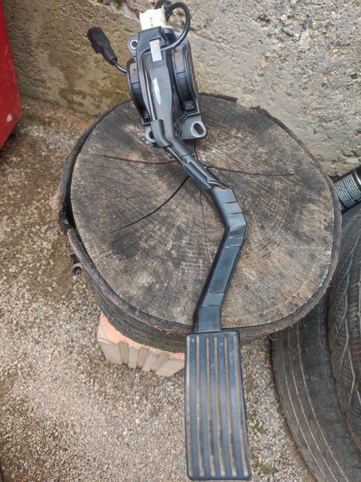 Потенциометър на газта за Пежо-407(с темпомат)