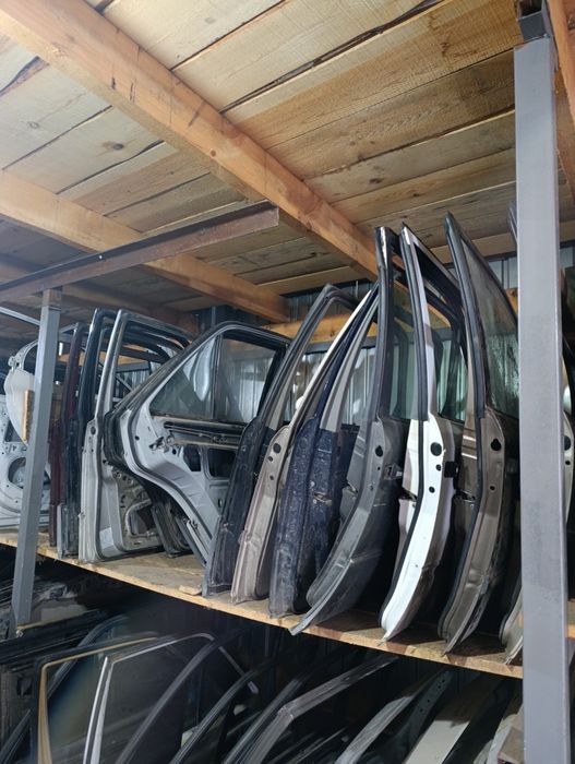 Дверь на Мерседес W 124 W 201(190)