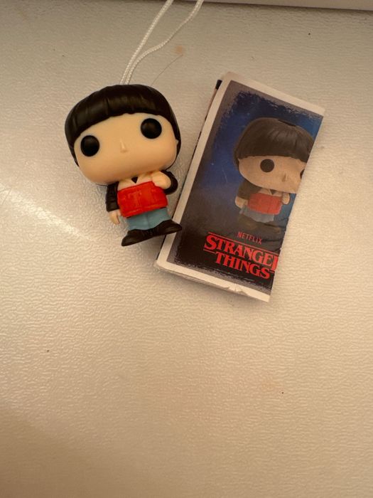 Kinder joy stranger things