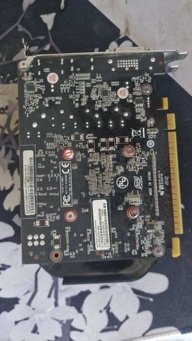 Продам видиокарту гтх1050ти 4гб