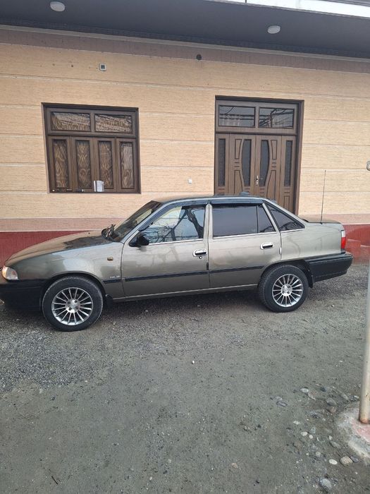 Nexis 1 sotiladi yili 2000