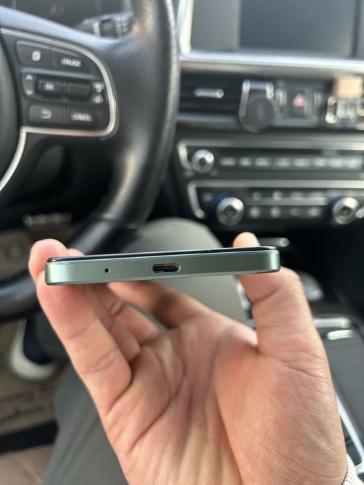 Телефон сатылады СРОЧНО!!! Poco C61