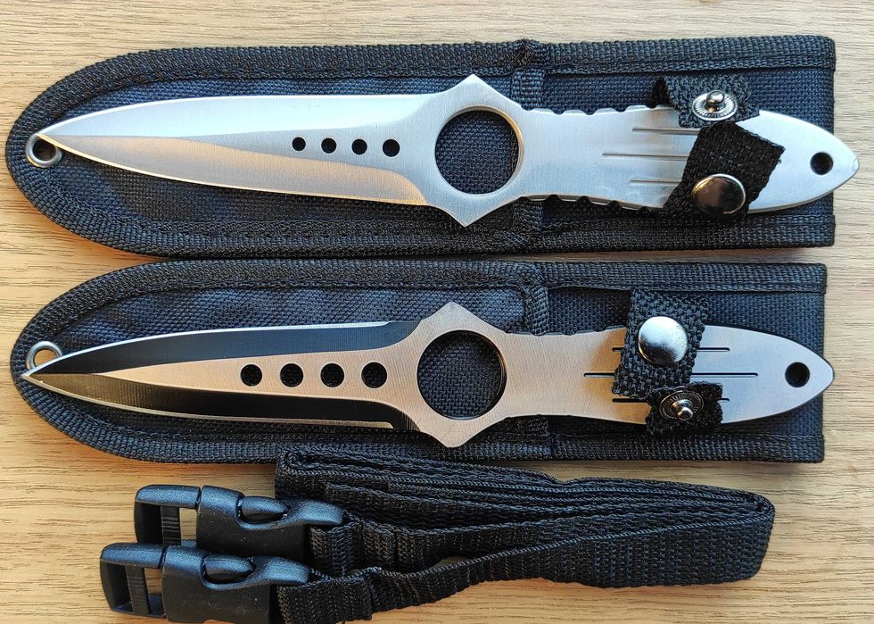 Кама /нож / за носене на крак или ръка