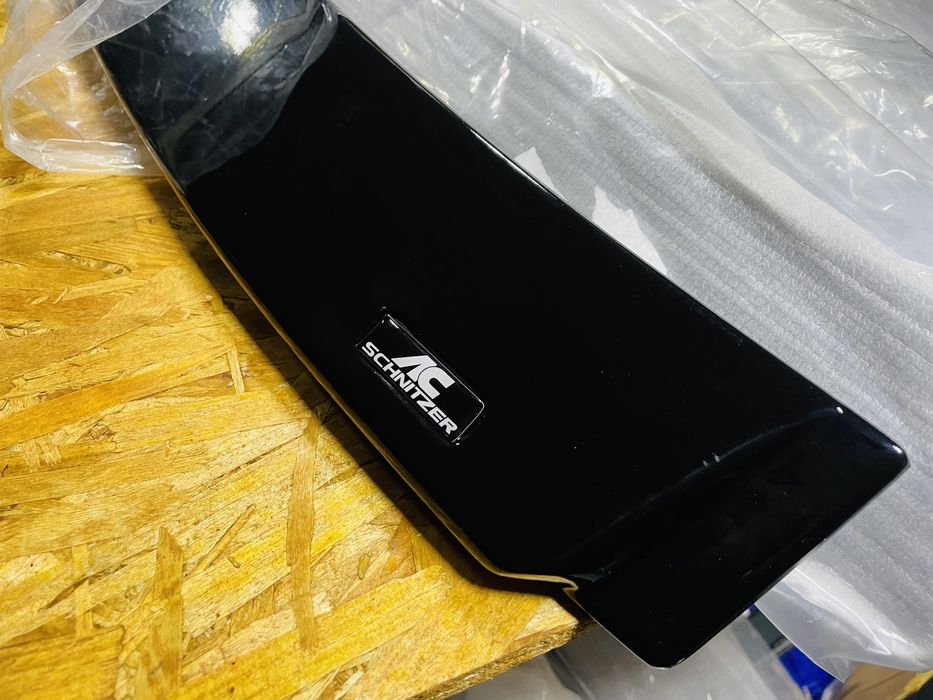 Eleron Lip Pleoapa Luneta BMW E92 M3 Negru Lucios