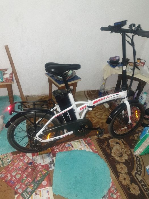 Bicilete electrice pliabile tip urban