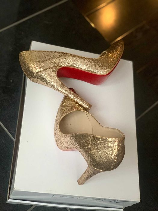 Pantofi Christian Louboutin So Kate 120