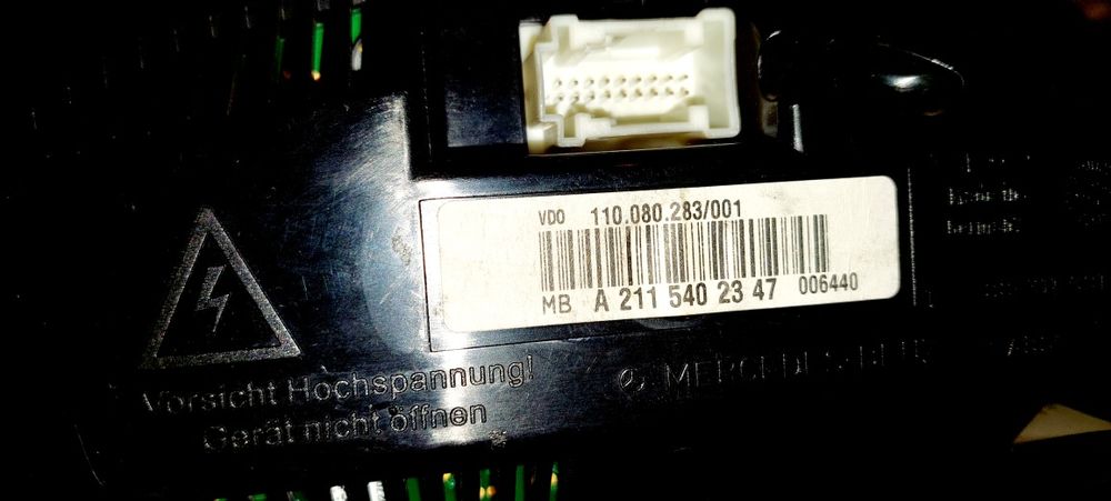 Километраж, дебитомер, радио и странични духалки от Мерцедес Е калса W