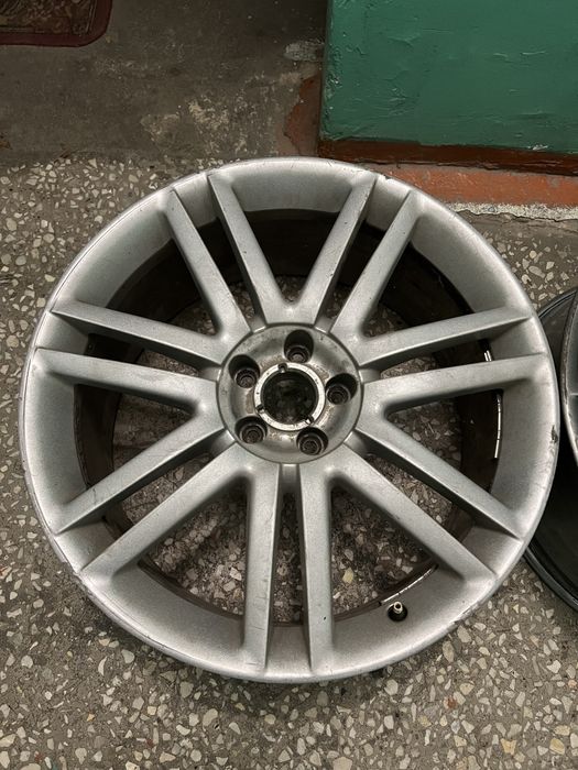 диски R20 пара оригинал от AUDI S8 D3 ауди