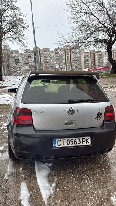 Продавам голф 4 1.9 ТДИ