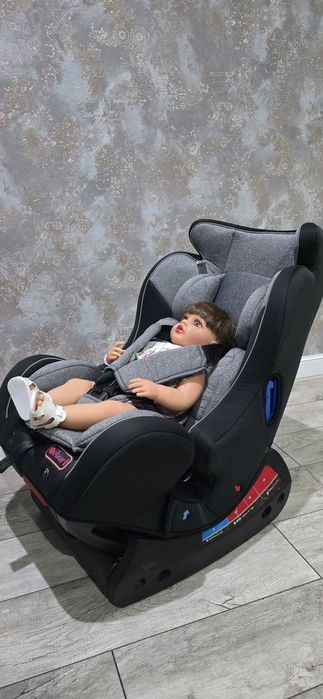 Автокресло (0+) Универсальное