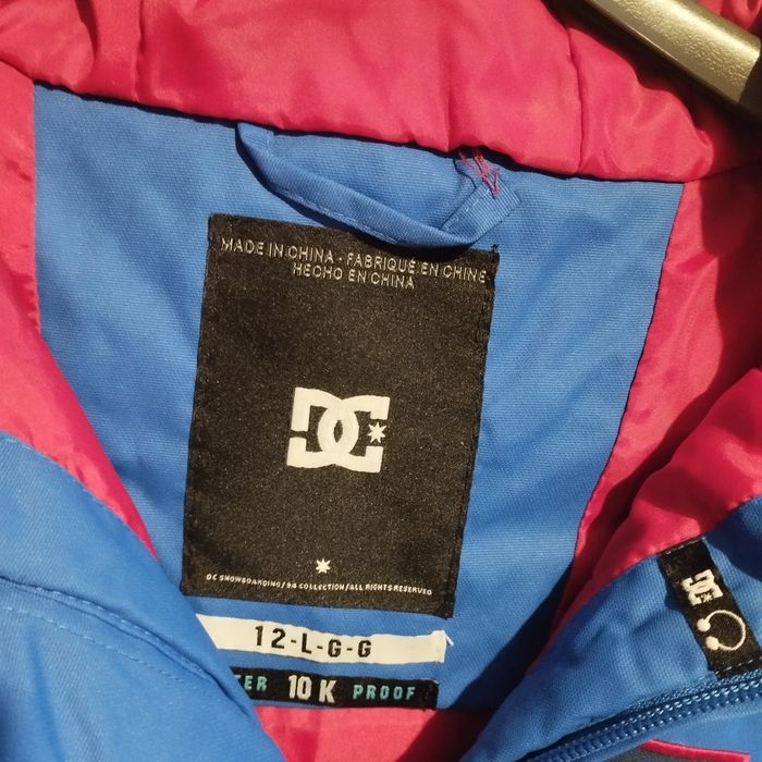 Предлагам ватирани якета,суичър и елек.Различни размери.По 5 евро