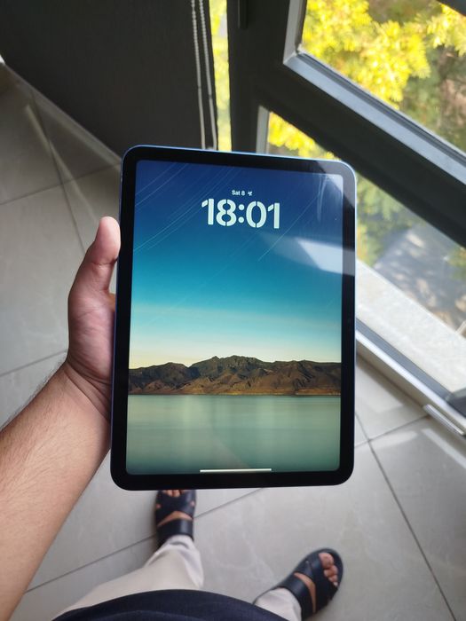 Ipad A16.       .