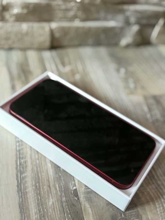 Продавам   Iphone 13