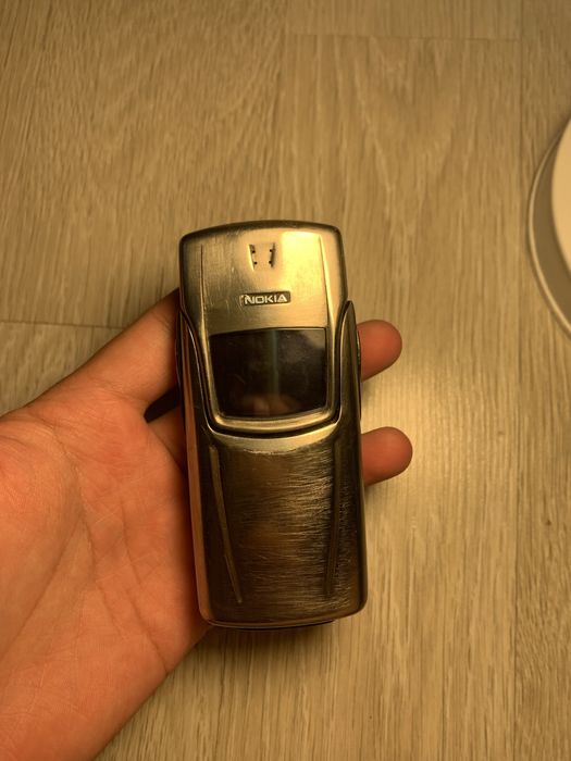 Nokia 8910i Titanium