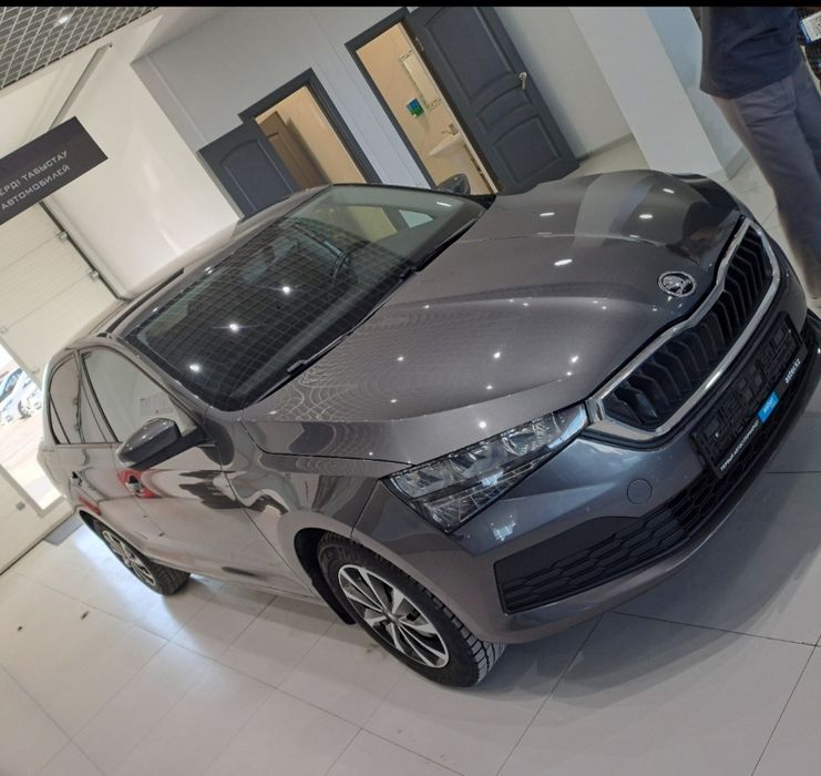 Skoda rapid 2020 года