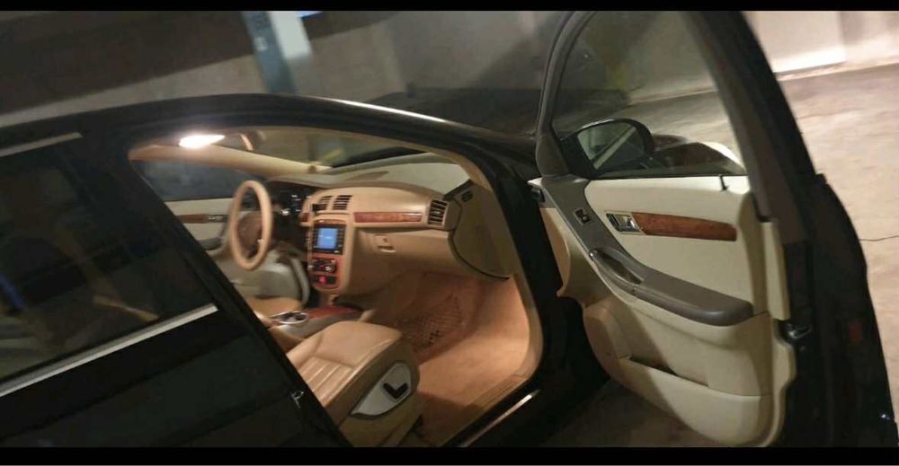 Mercedes-Benz R-classe на части