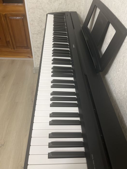 Yamaha P-45 пианино