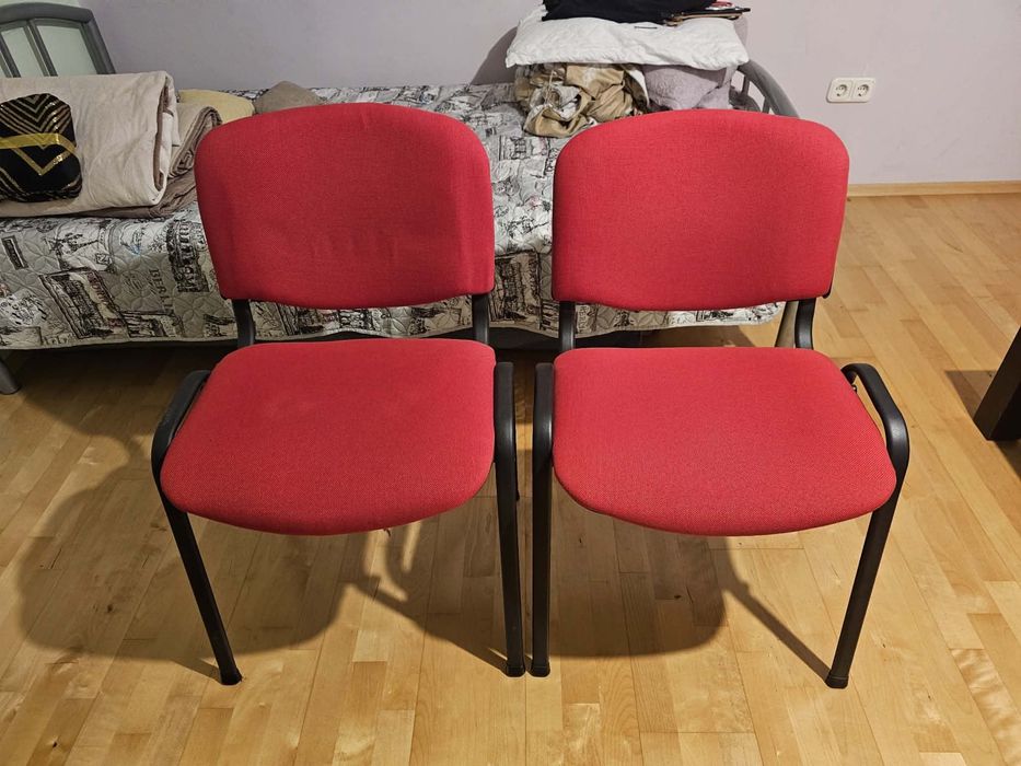 Офис столове -червени , текстил