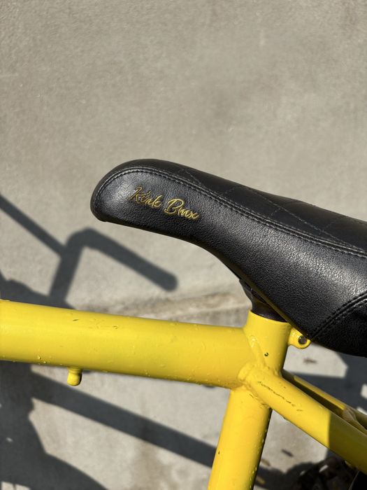 vand BMX Giant galben