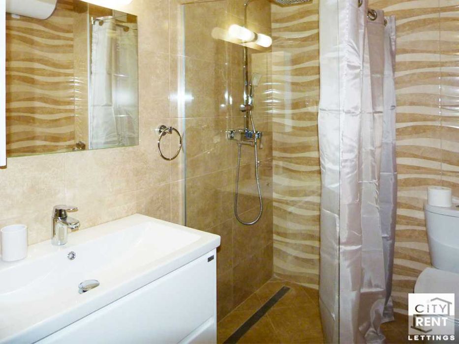 104274 Обзаведен апартамент с две спални в центъра на В. Търново