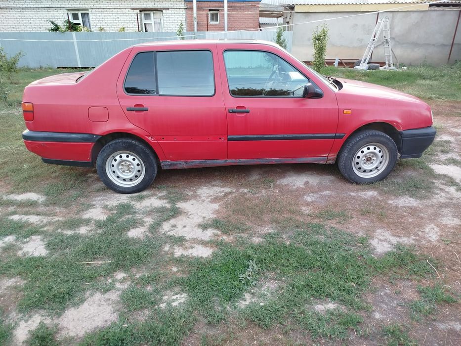 Продам машину Вента 1994