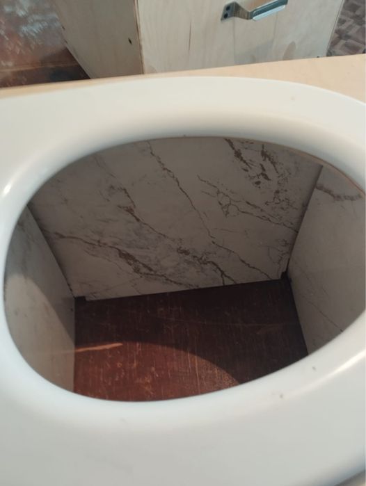 Продам туалет,уличный