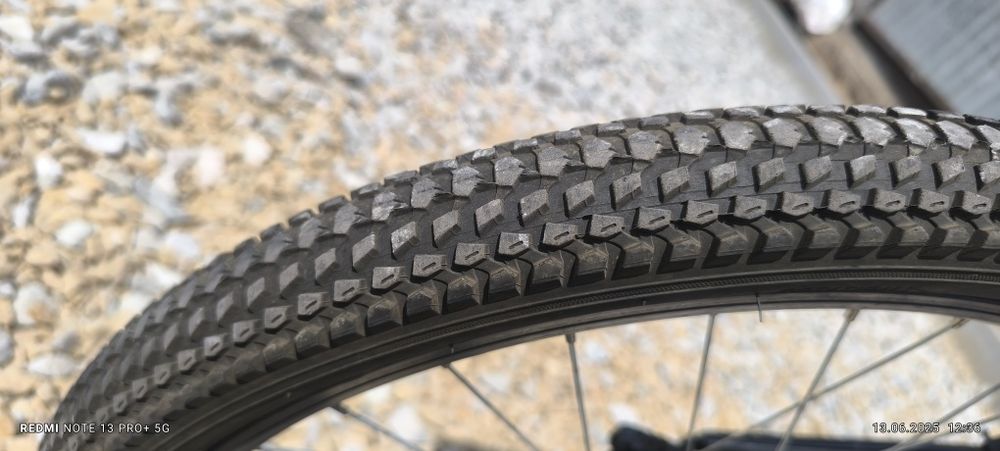 Почти новый велосипед.