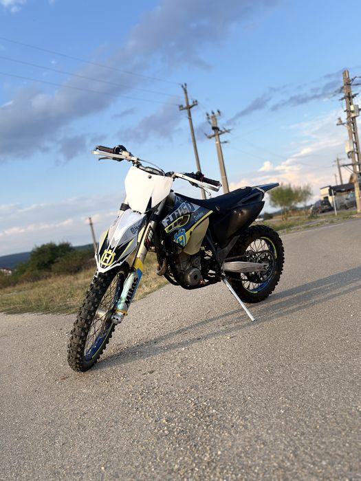 Se vinde husqvarna fe 250(husaberg) nu ktm, yamaha, honda, kawasaki